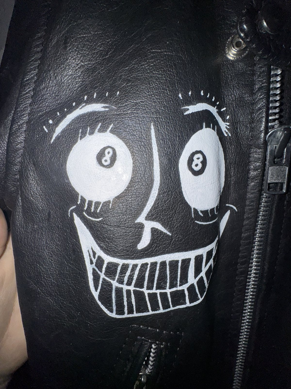 Eight-ball face